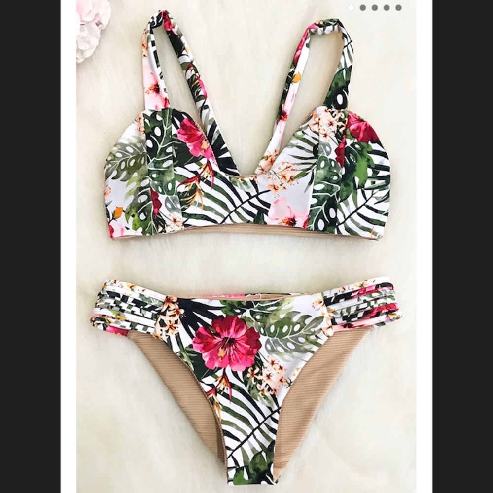 Cupshe Reversible Bikini